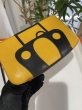 画像3: 【美品】HERMES エルメスサック ア マリース TAXI タクシー クシュベル イエロー×ブラック シルバー金具 S刻印〇 ソルド品 ヴィンテージ 中古 ショルダーバッグ ポシェット レディース 女性用 ブランド エプソン 本革 レザー 黄色 黒 希少 レア プレゼント バック (3)