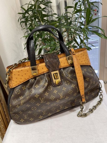 画像1: 【極美品】LOUIS VUITTON ルイ・ヴィトン M95091 オスカー モノグラム ワルツ エキゾチックライン リザード×オーストリッチ×パイソン×レザー×タイガーアイ 中古 ハンドバッグ ショルダーバッグ 2WAYバッグ レディース 女性用 レザー ブランド 希少 レア バック (1)